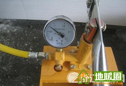 地暖打壓試驗(yàn)怎樣做？地暖打壓測(cè)量標(biāo)準(zhǔn)及施工流程
